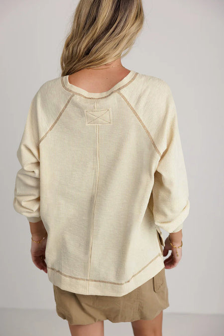 Exposed Seam Textured Knit V Neck Pullover Top