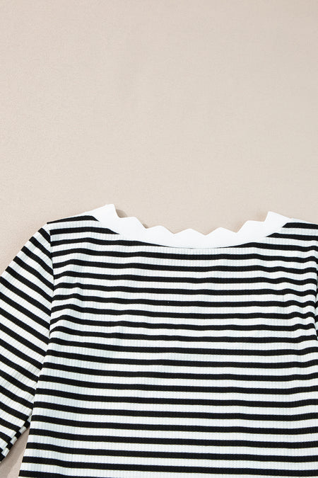 Striped Contrast Scallop Trim Half Sleeve T-shirt